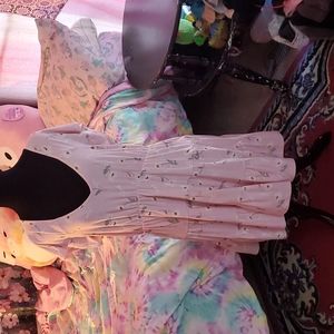 3for30-Short sleeve, v-neck, floral dress